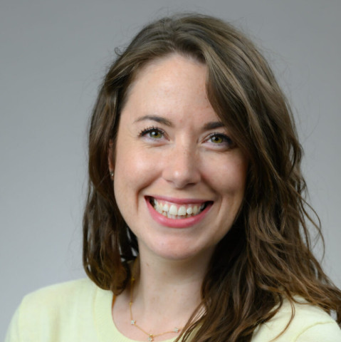 Katie Fisher promotion recrutement neoma business school masters of science masteres specialises en alternance